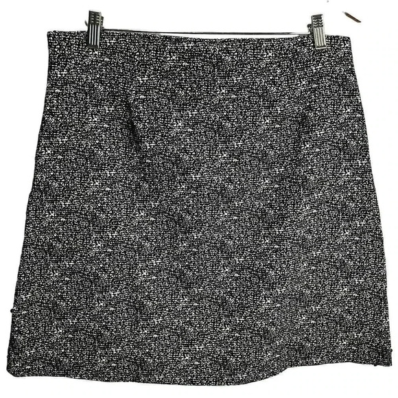 Roz & Ali Women's Black Tweed Knee Length Skirt Size Larege - Picture 2 of 3